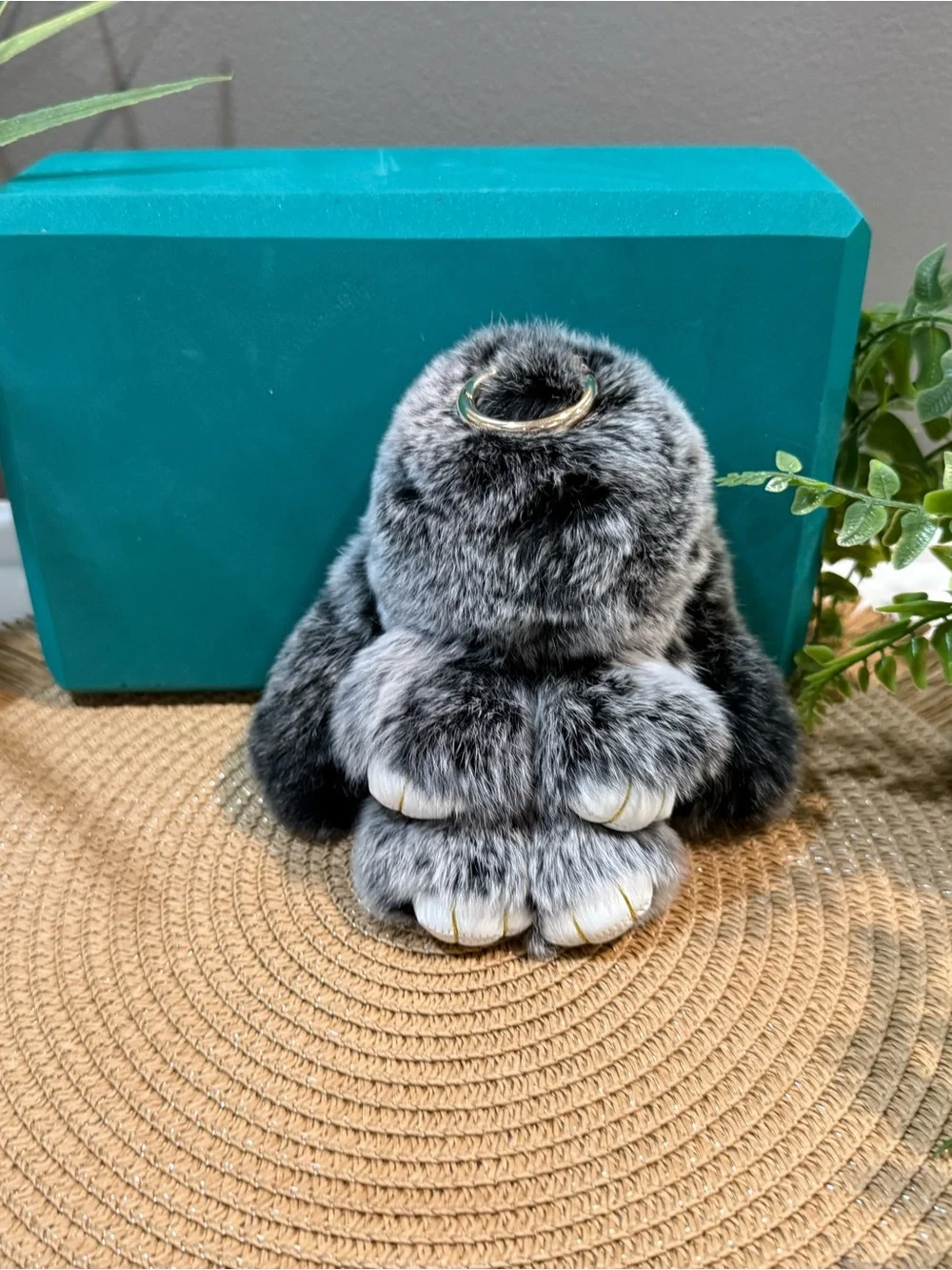 Black Fluffy Fu Fu without tin case